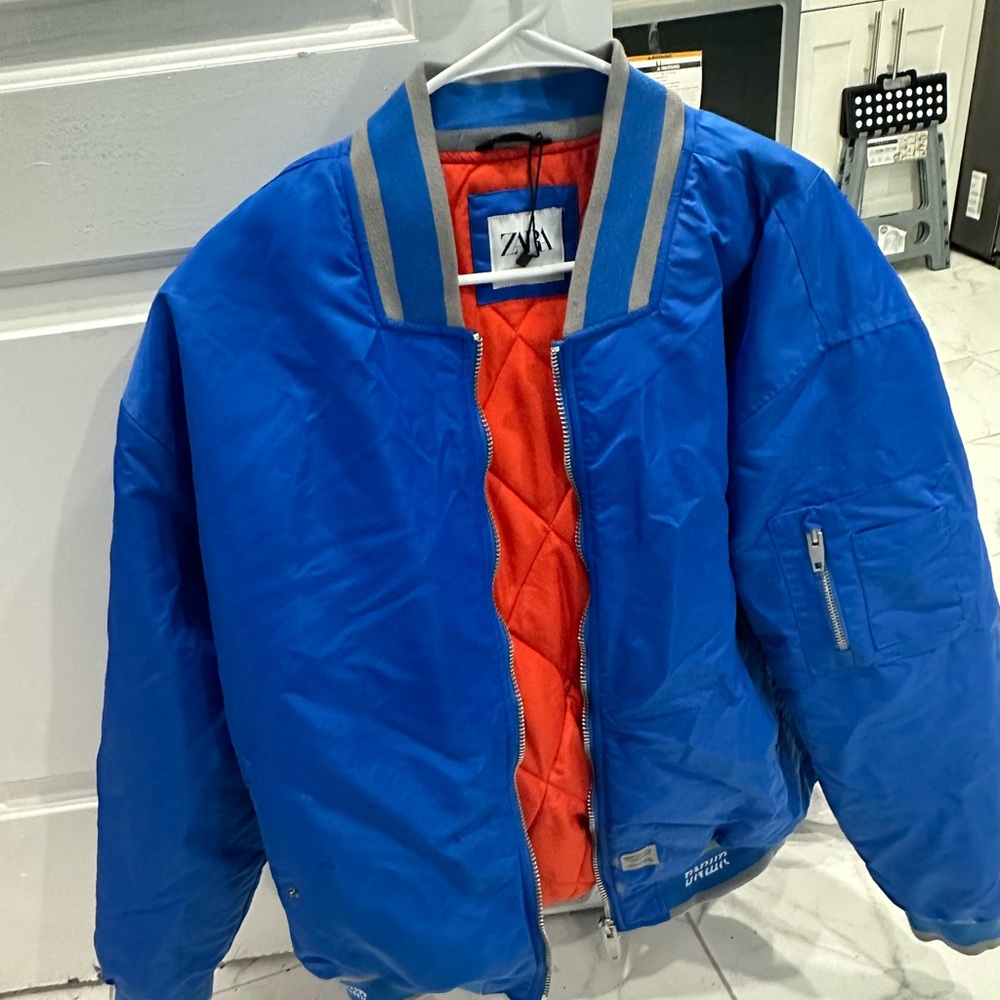 Men’s blue varsity jacket bomber size large new